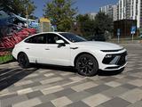 Hyundai Sonata Business 2026 года за 12 990 000 тг. в Алматы – фото 2