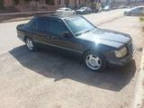 Mercedes-Benz E 200 1993 года за 2 100 000 тг. в Астана