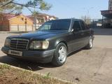 Mercedes-Benz E 200 1993 года за 2 100 000 тг. в Астана – фото 4