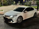Toyota Camry 2023 годаүшін18 700 000 тг. в Астана – фото 2