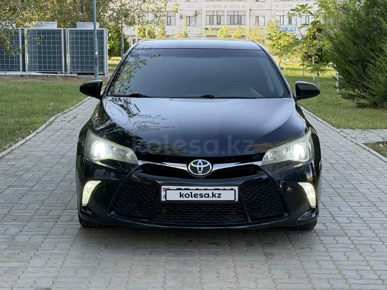 Toyota Camry, 2016