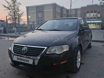 Volkswagen Passat 2006 годаүшін3 000 000 тг. в Алматы – фото 2