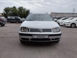 Volkswagen Golf 2002 годаүшін2 800 000 тг. в Алматы