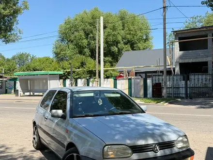 Volkswagen Golf 1993 года за 1 500 000 тг. в Алматы