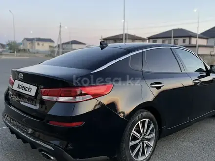 Kia Optima 2019 года за 10 000 000 тг. в Атырау – фото 4