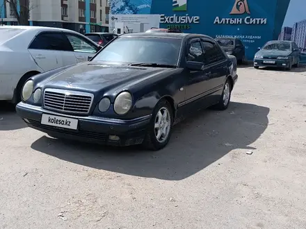 Mercedes-Benz E 280 1996 года за 2 650 000 тг. в Алматы