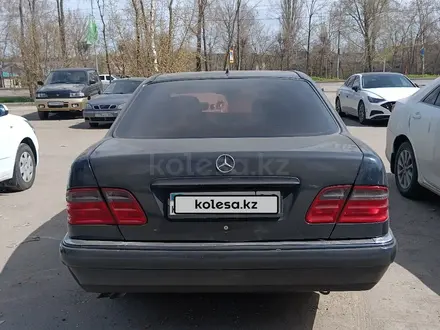 Mercedes-Benz E 280 1996 года за 2 650 000 тг. в Алматы – фото 4