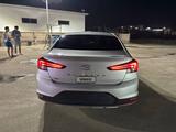 Hyundai Elantra 2019 годаүшін5 800 000 тг. в Актобе – фото 3