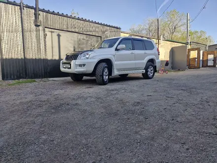 Toyota Land Cruiser Prado 2006 года за 13 000 000 тг. в Караганда