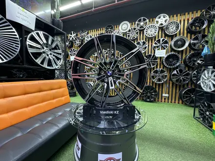Диски BMW G Series R19*5*112 разно широкие j8.5-9.5 в наличии Astana за 342 000 тг. в Астана