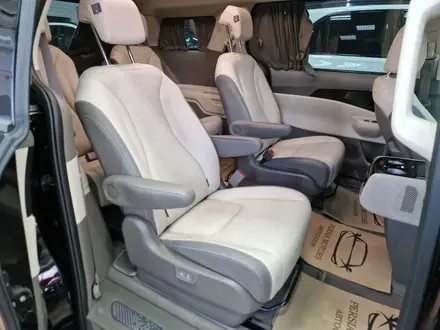 Kia Carnival Limousine 2023 года за 35 500 000 тг. в Алматы – фото 42