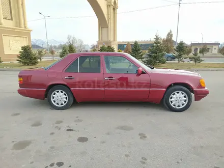 Mercedes-Benz E 230 1992 года за 1 700 000 тг. в Тараз – фото 12