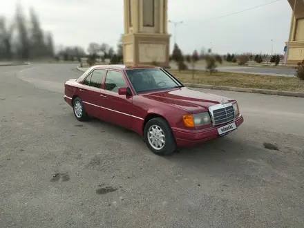 Mercedes-Benz E 230 1992 года за 1 700 000 тг. в Тараз – фото 18