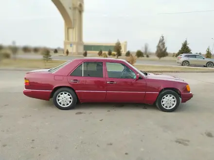 Mercedes-Benz E 230 1992 года за 1 700 000 тг. в Тараз – фото 19