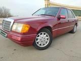 Mercedes-Benz E 230 1992 года за 1 700 000 тг. в Тараз – фото 2