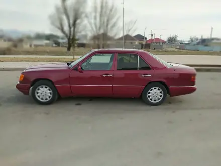 Mercedes-Benz E 230 1992 года за 1 700 000 тг. в Тараз – фото 24