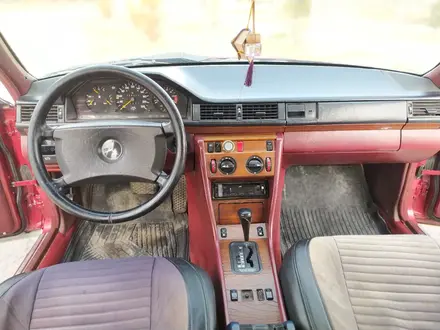 Mercedes-Benz E 230 1992 года за 1 700 000 тг. в Тараз – фото 38