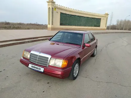 Mercedes-Benz E 230 1992 года за 1 700 000 тг. в Тараз – фото 4