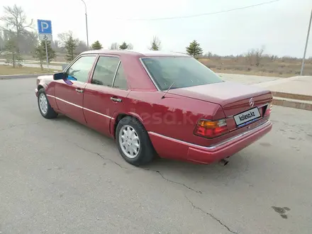 Mercedes-Benz E 230 1992 года за 1 700 000 тг. в Тараз – фото 9