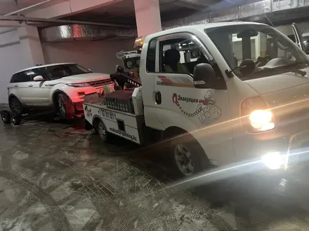 Эвакуатор заблокированых авто и с паркинга в Алматы – фото 3