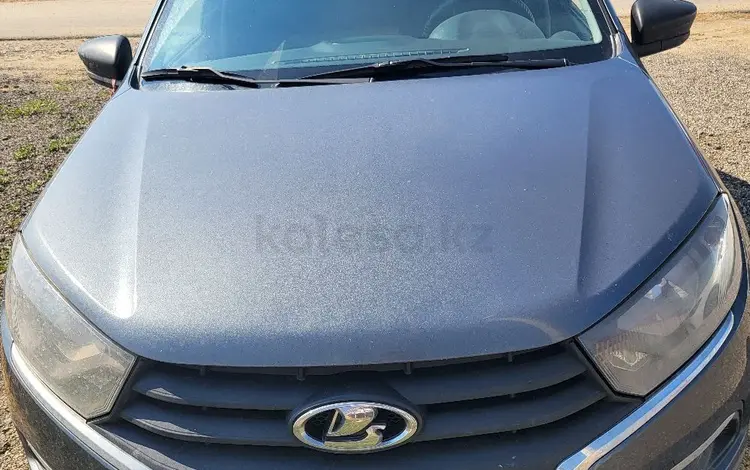 ВАЗ (Lada) Granta 2190 2020 годаүшін3 200 000 тг. в Актобе