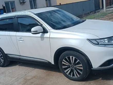 Mitsubishi Outlander 2020 года за 12 800 000 тг. в Атырау – фото 25