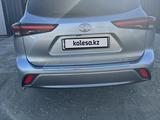 Toyota Highlander 2023 года за 26 000 000 тг. в Жезказган – фото 4