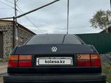 Volkswagen Vento 1993 года за 1 500 000 тг. в Караганда – фото 2