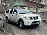 Nissan Navara 2010 годаүшін6 500 000 тг. в Алматы