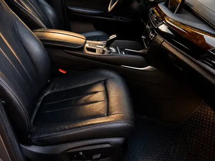 BMW X6 2017 года за 19 500 000 тг. в Алматы – фото 12