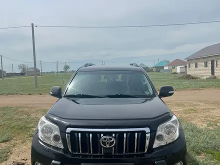 Toyota Land Cruiser Prado 2010 года за 12 800 000 тг. в Актобе