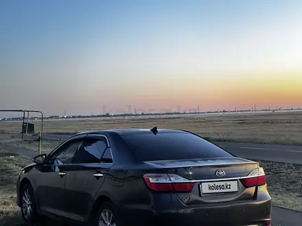 Toyota Camry, 2016