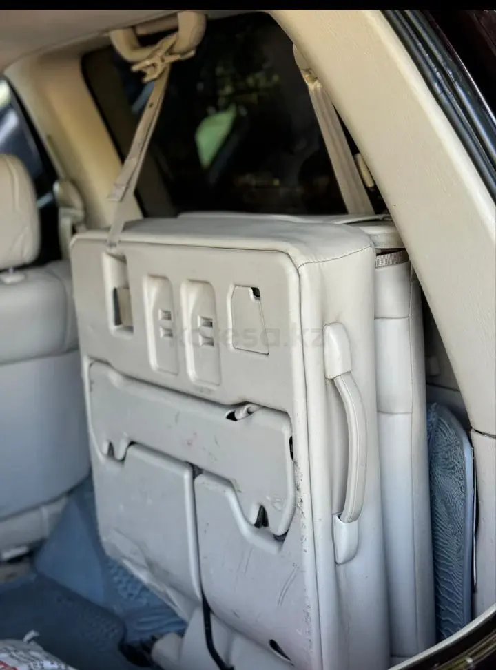 Toyota Land Cruiser, 2004