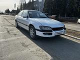 Opel Omega 1996 года за 600 000 тг. в Семей – фото 2