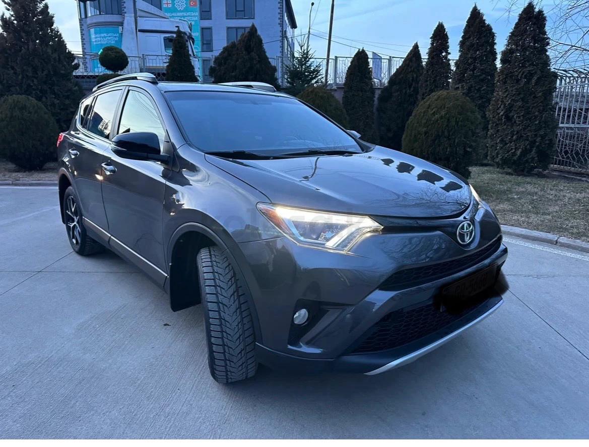 Toyota RAV4 2016 г.