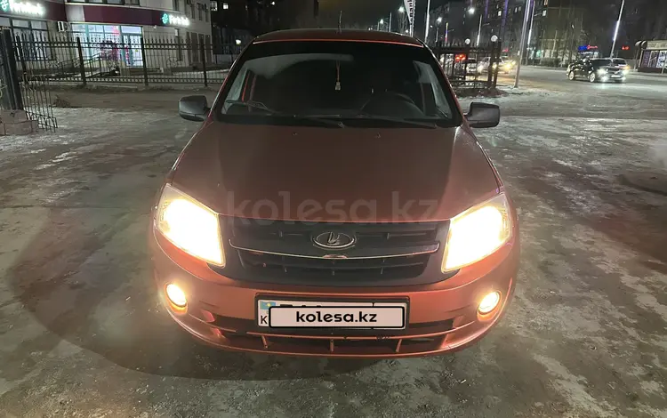 ВАЗ (Lada) Granta 2190 2014 годаүшін3 000 000 тг. в Уральск