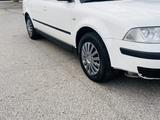 Volkswagen Passat 2001 года за 2 200 000 тг. в Шымкент – фото 3