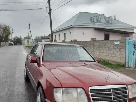 Mercedes-Benz E 220 1994 года за 2 300 000 тг. в Тараз