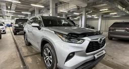 Toyota Highlander 2022 года за 20 000 000 тг. в Астана
