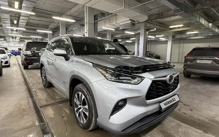 Toyota Highlander 2022 года за 20 000 000 тг. в Астана
