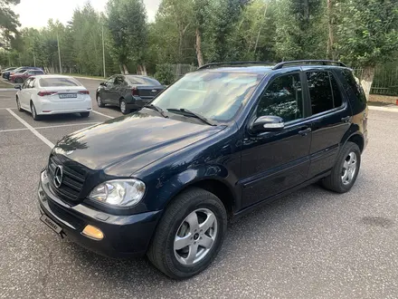 Mercedes-Benz ML 270 2002 года за 4 000 000 тг. в Караганда – фото 2