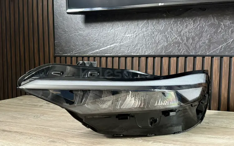 Передние фары Hyundai Elantra за 135 000 тг. в Астана