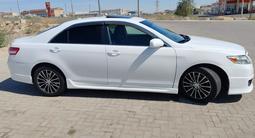 Toyota Camry 2011 года за 6 000 000 тг. в Актау – фото 2