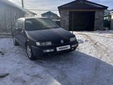 Volkswagen Passat 1994 годаfor1 800 000 тг. в Актобе