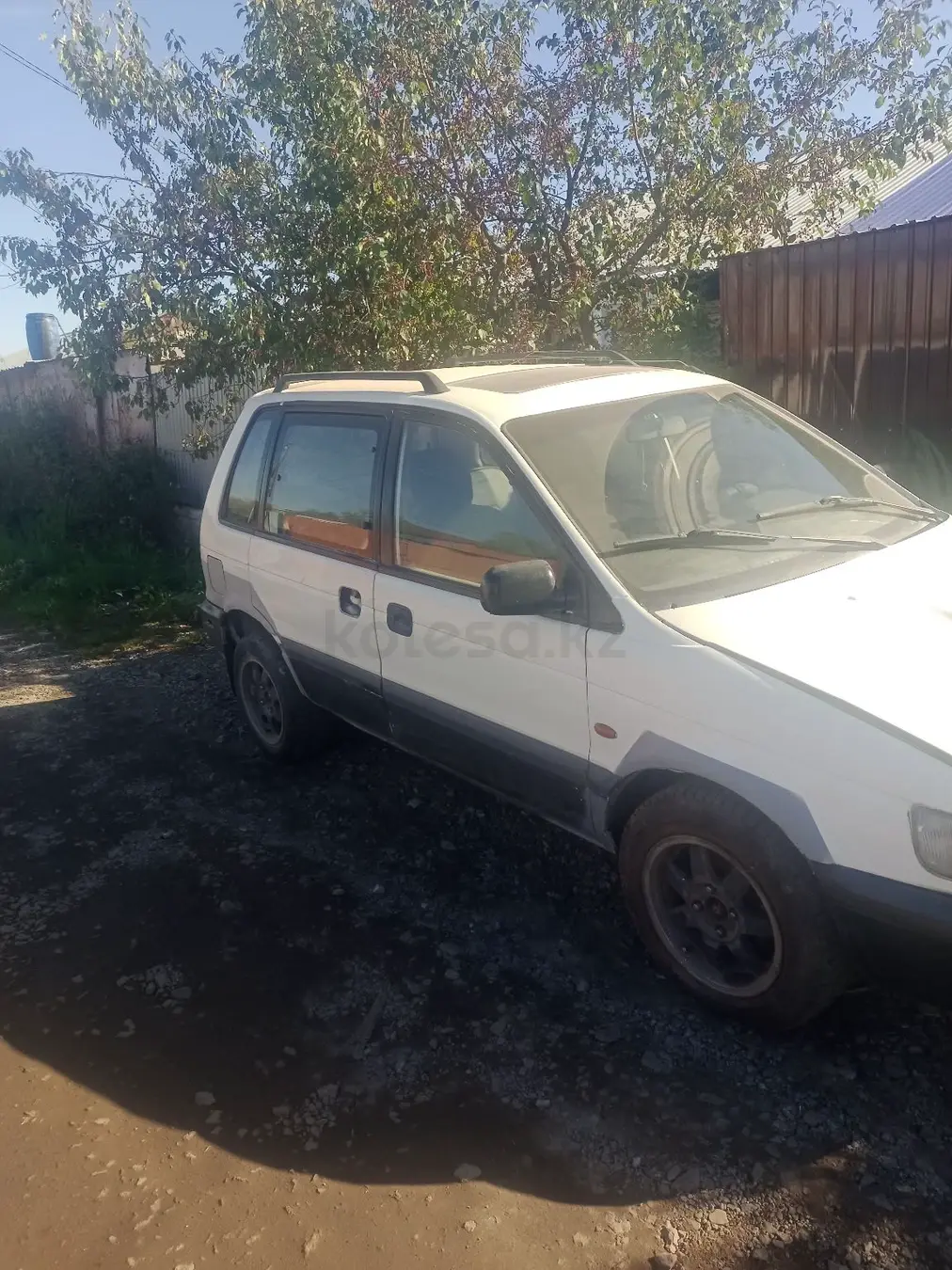 Mitsubishi Space Runner, 1992