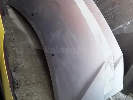 Капот Toyota Alphard за 50 000 тг. в Атырау
