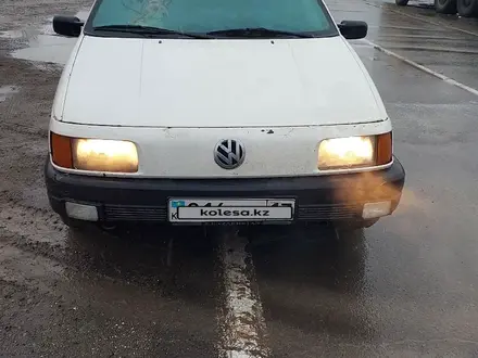 Volkswagen Passat 1993 года за 800 000 тг. в Кызылорда – фото 2