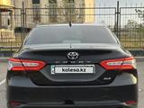 Toyota Camry 2018 года за 12 500 000 тг. в Караганда – фото 4