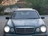 Mercedes-Benz E 230 1997 года за 1 150 000 тг. в Астана