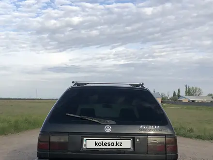 Volkswagen Passat 1993 года за 2 000 000 тг. в Шу – фото 3